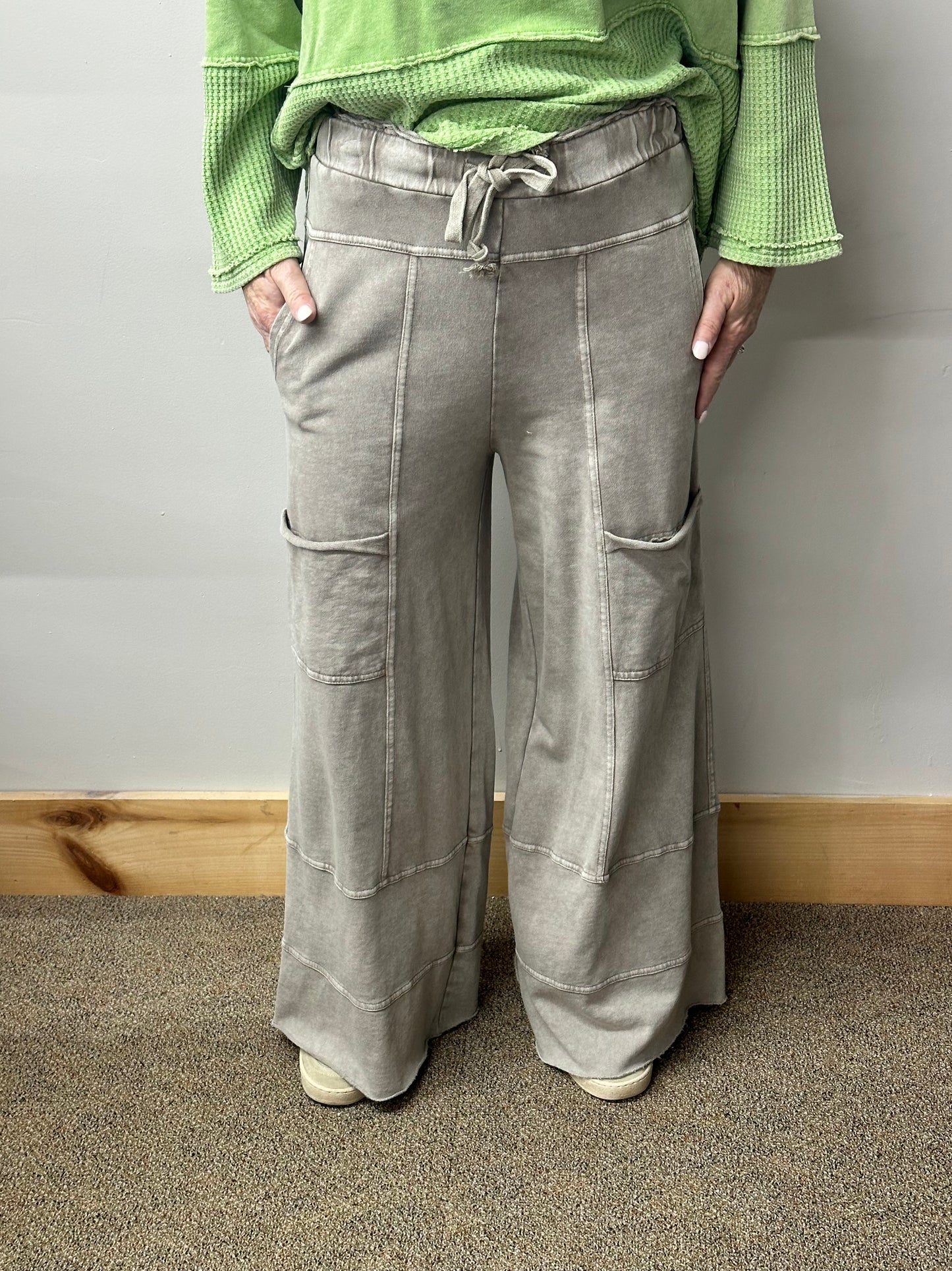 Ash Mineral Washed Bottoms