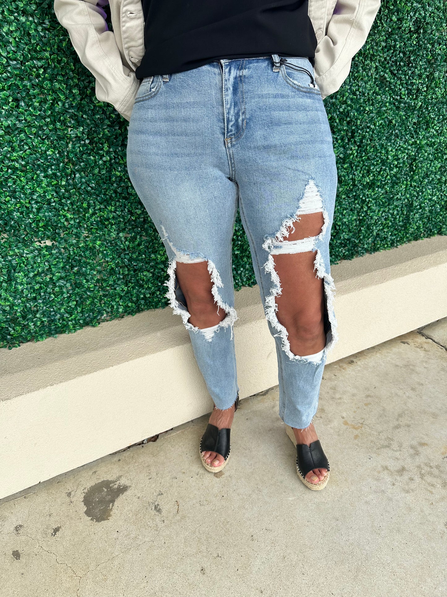 Cut Out Boyfriend Jeans