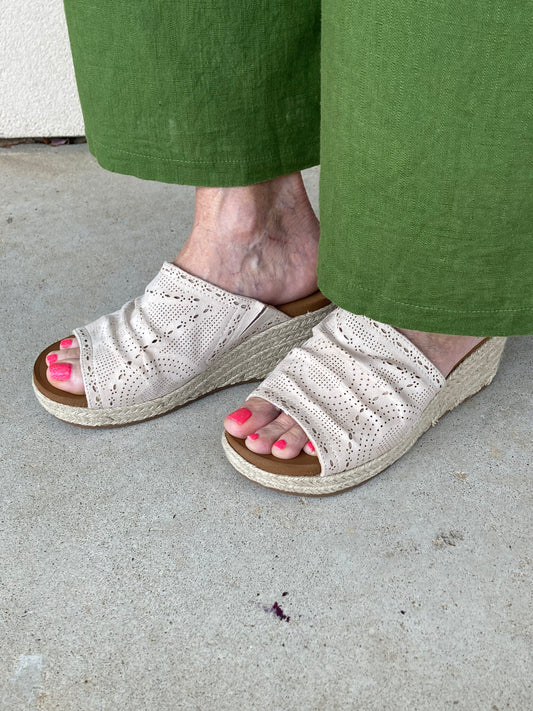 The Marie Wedge